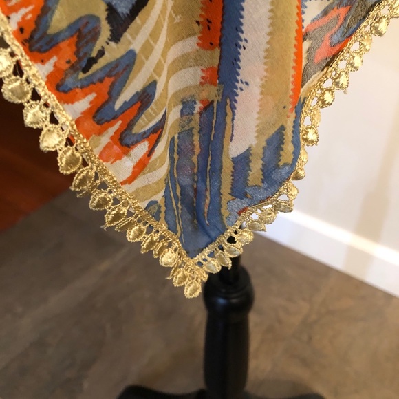 Womens sheer size small blouse - Picture 4 of 5